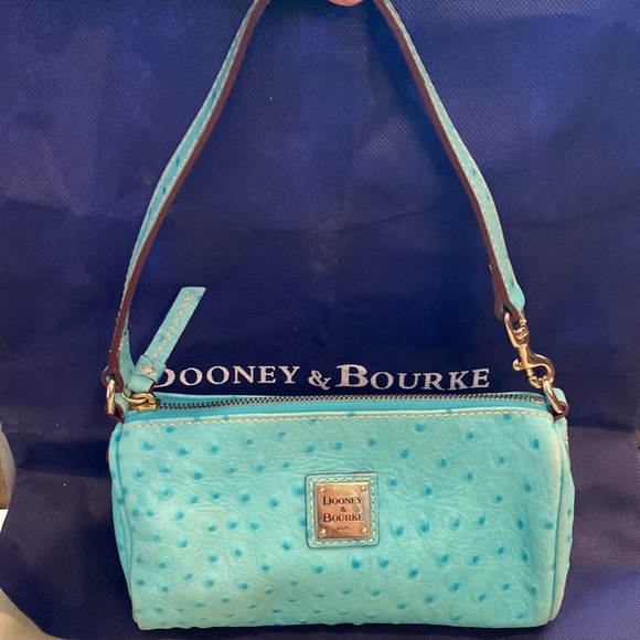Dooney & Bourke purse - Picture 2 of 6